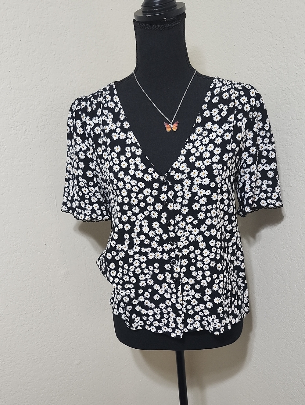 Sézane Indira Shirt in Daisies Print - Size FR 40 (US 8) - EUC French Girl Style